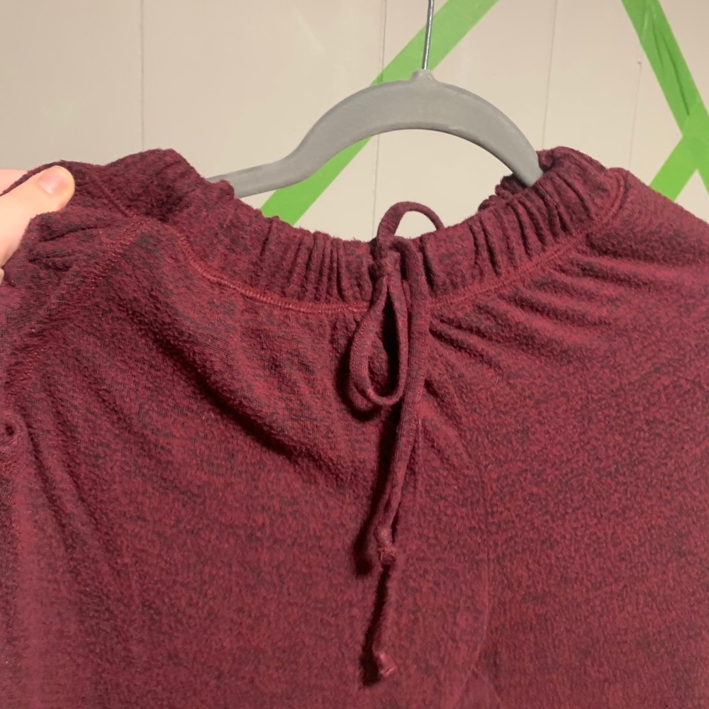 Comfy burgundy joggers!💖